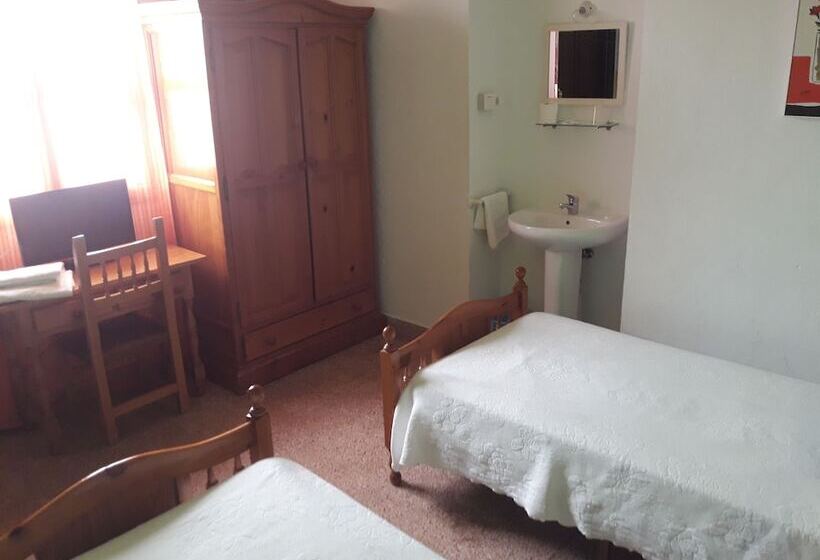 膳宿费 Hostal Ronda Sol