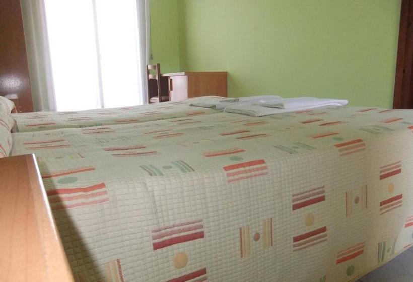 膳宿费 Pensió L'estada