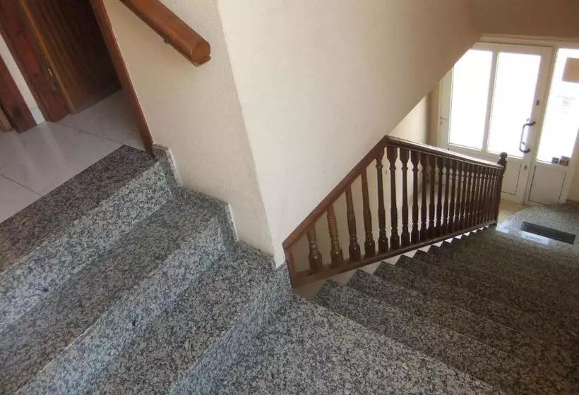 Majatalo Pensió L'estada