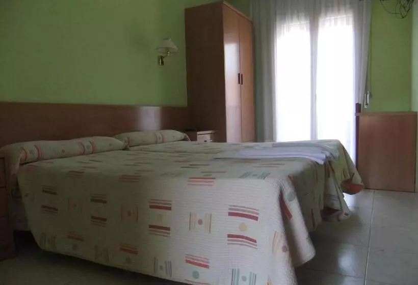 Majatalo Pensió L'estada