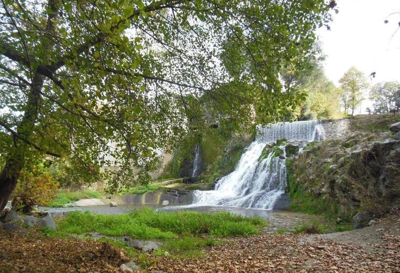 膳宿费 Pensió L'estada