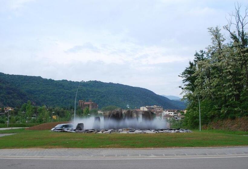 膳宿费 Pensió L'estada