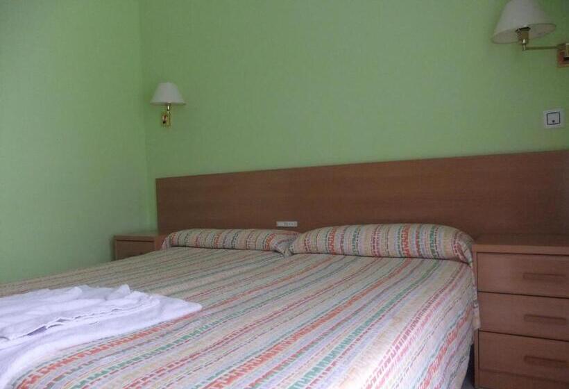 膳宿费 Pensió L'estada