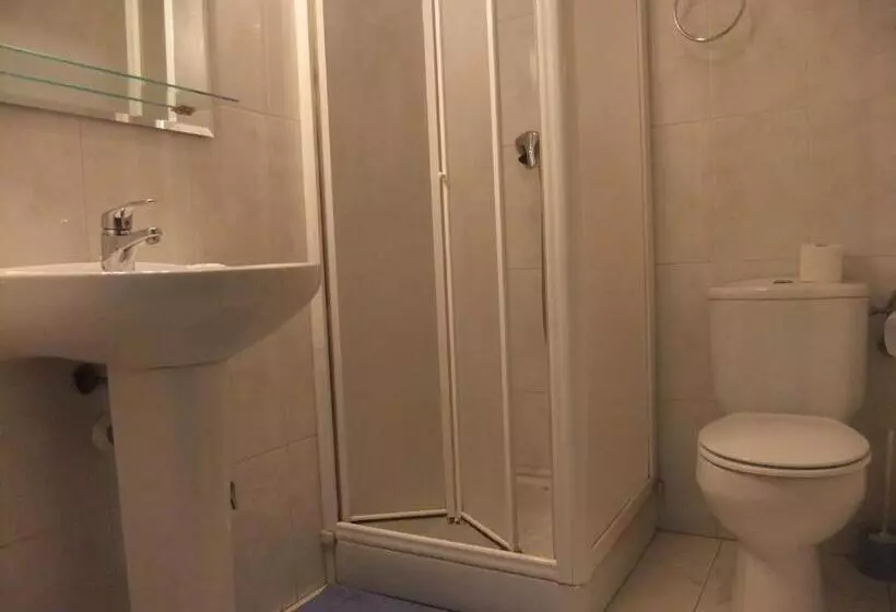 Majatalo Pensió L'estada