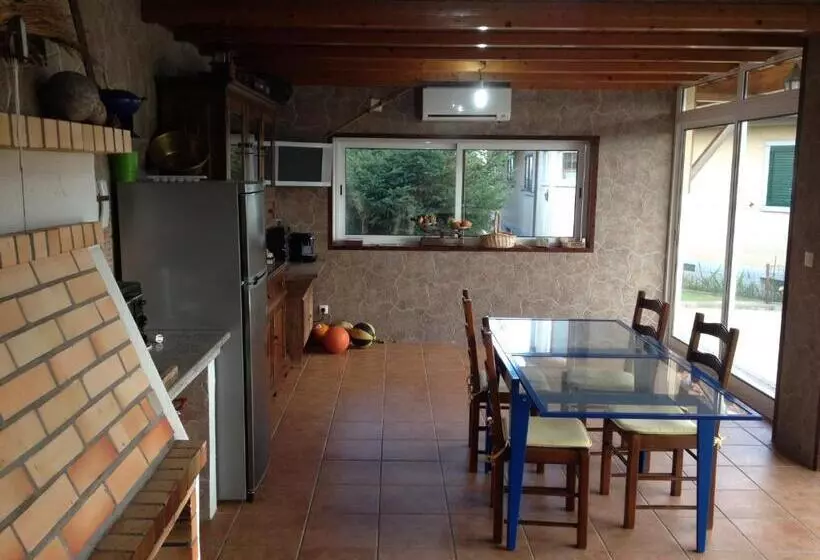 Aamiaismajoitus (B&B) Casa Vale De Azibo