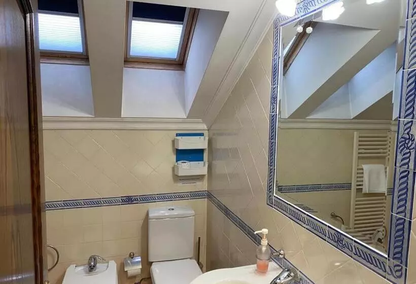 Aamiaismajoitus (B&B) Casa Vale De Azibo