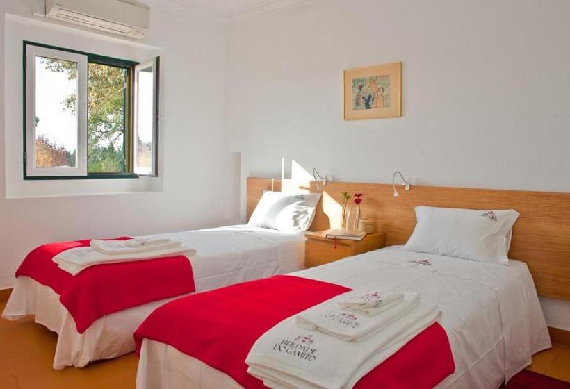 هتل Herdade Do Gamito