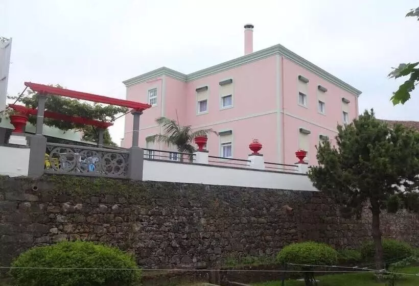 پانسیون Vila Laura