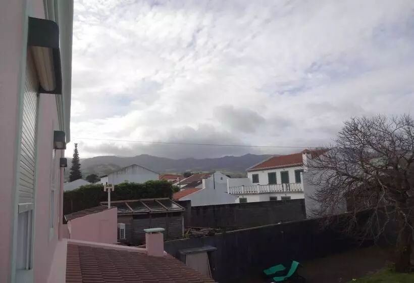 پانسیون Vila Laura
