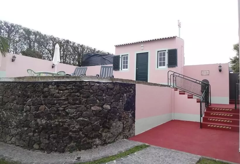 پانسیون Vila Laura