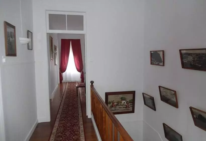 پانسیون Vila Laura