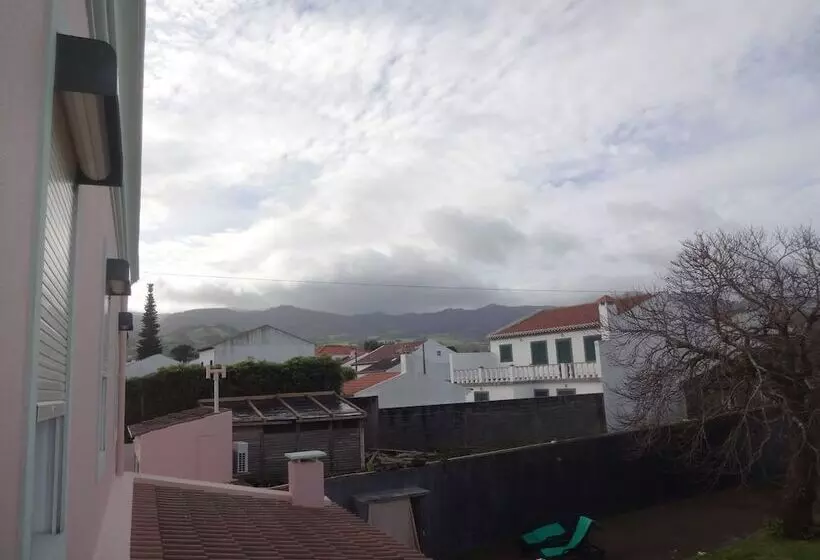 پانسیون Vila Laura