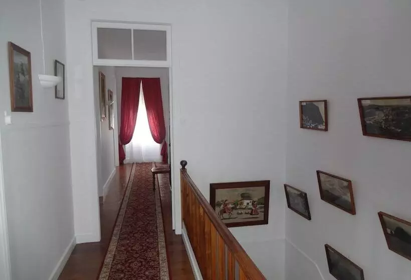 پانسیون Vila Laura