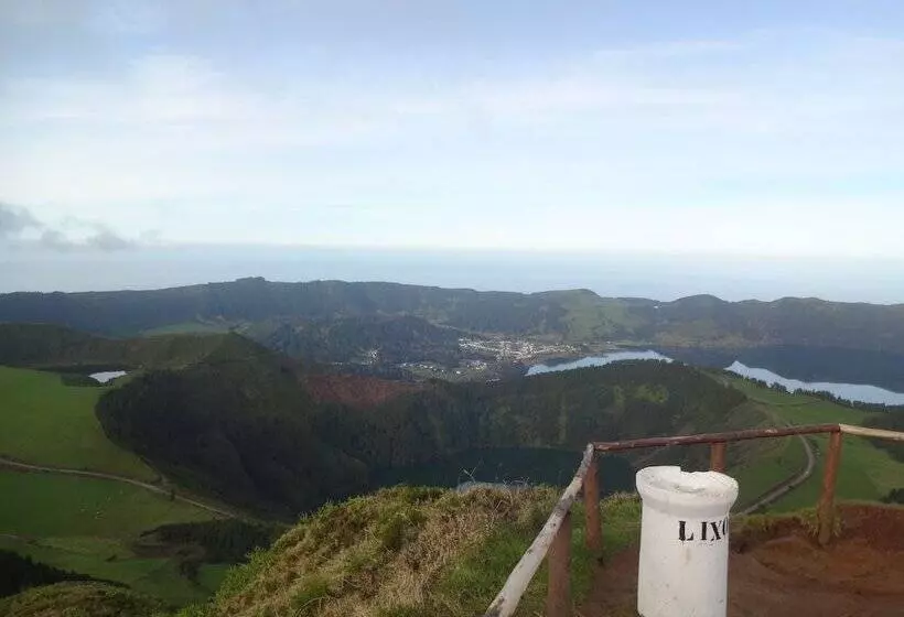 پانسیون Vila Laura