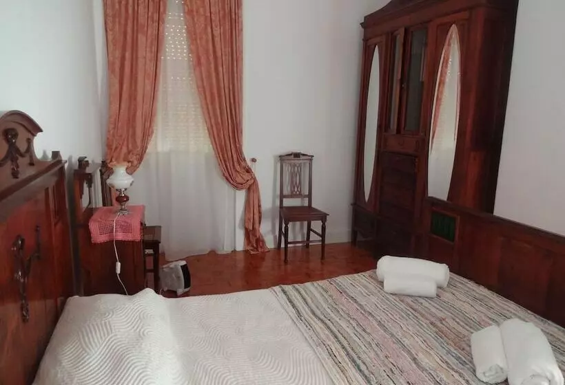 پانسیون Vila Laura