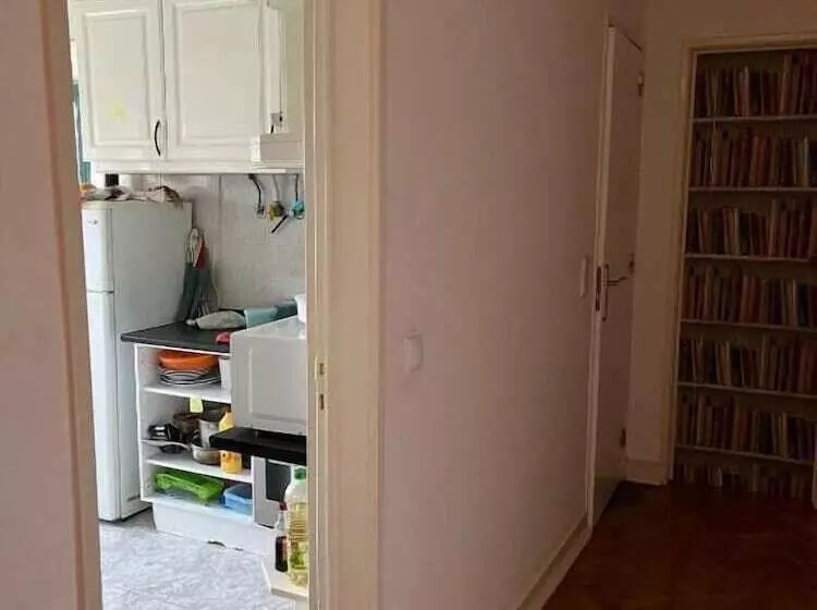 Majatalo Alvalade Ii Airport Guest House