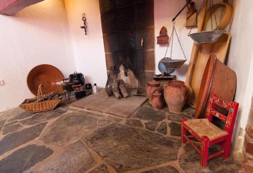 פנסיון Monte Farropo