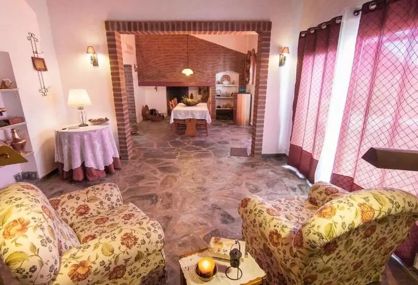 Majatalo Monte Farropo