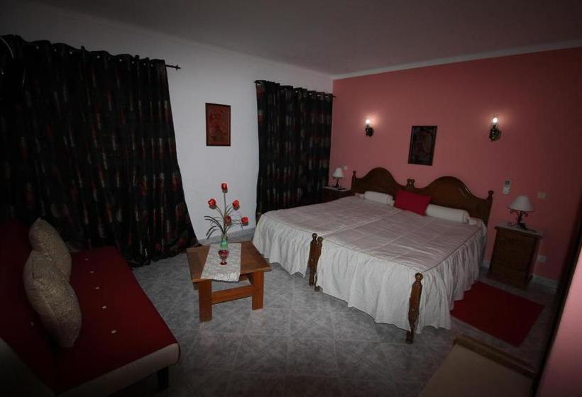 פנסיון Vila Sodré Guest House