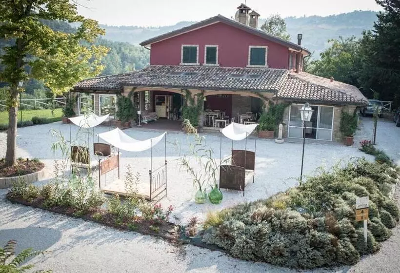 Hotelli Agricola Casa Cucina Bottega