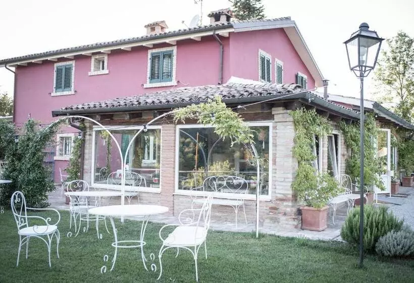 Hotelli Agricola Casa Cucina Bottega