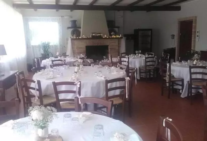 Hotelli Agriturismo Piccolo Albero