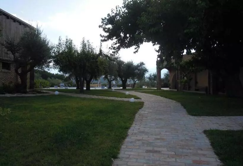 Hotelli Agriturismo Piccolo Albero