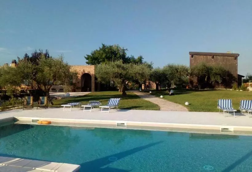 Hotelli Agriturismo Piccolo Albero