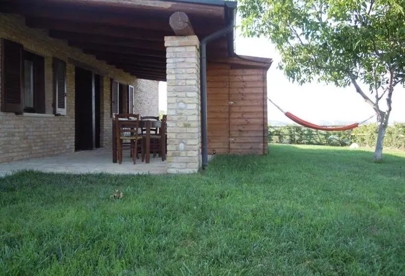 Hotelli Agriturismo Piccolo Albero