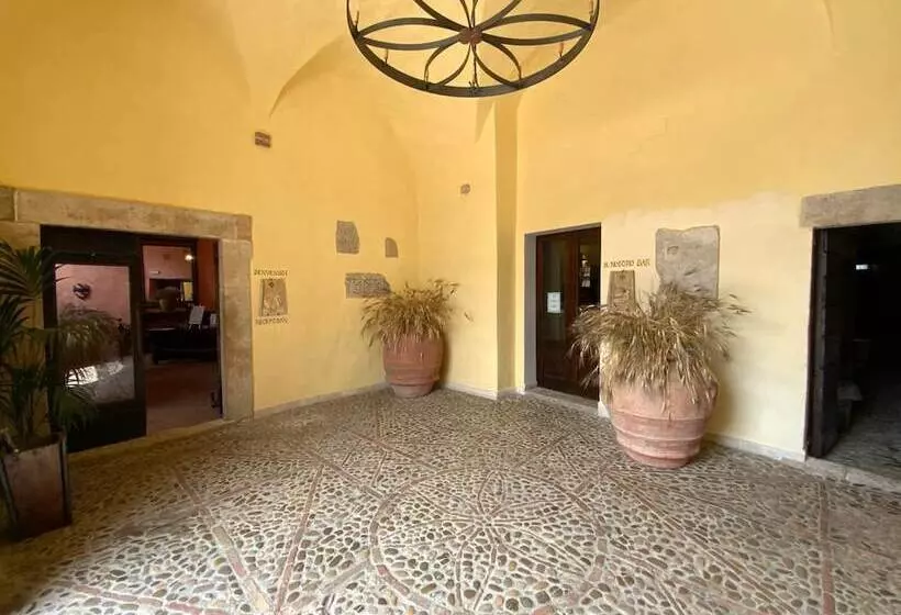 ホテル Castello Di Titignano