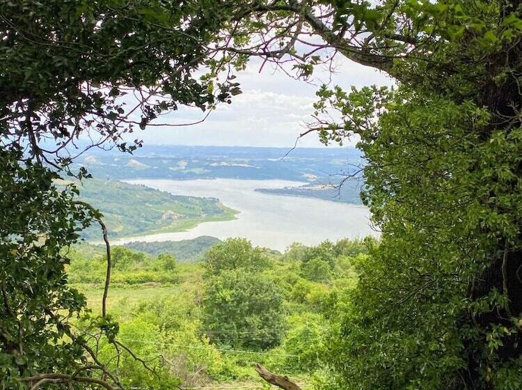 Szálloda Castello Di Titignano