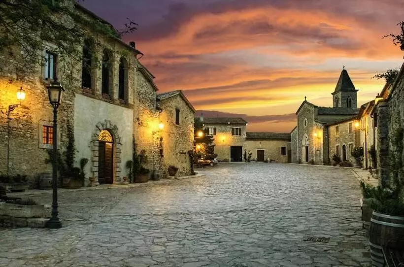 ホテル Castello Di Titignano