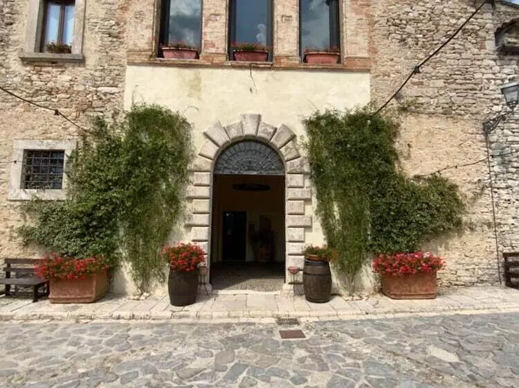 ホテル Castello Di Titignano