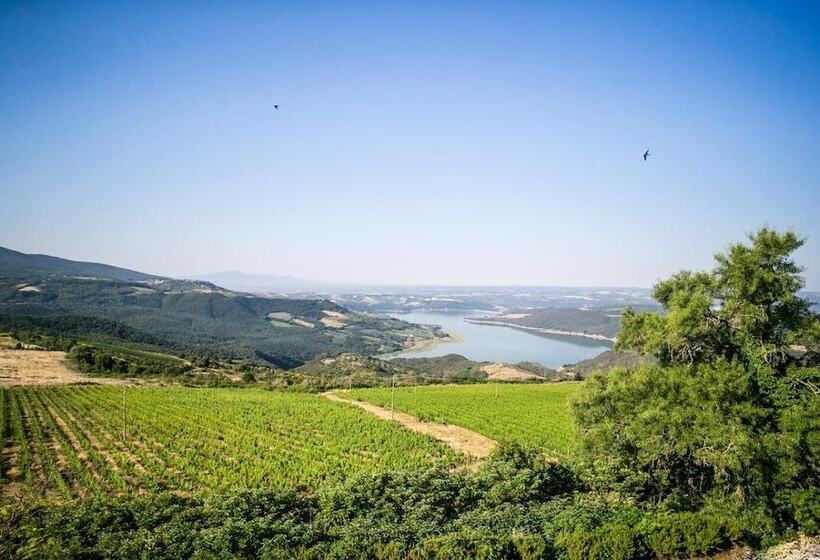 Szálloda Castello Di Titignano