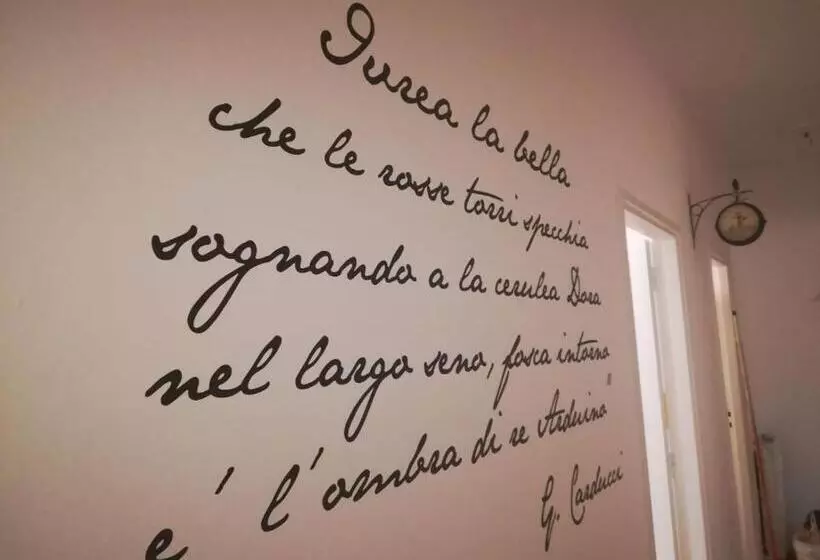 پانسیون Ivrea La Bella