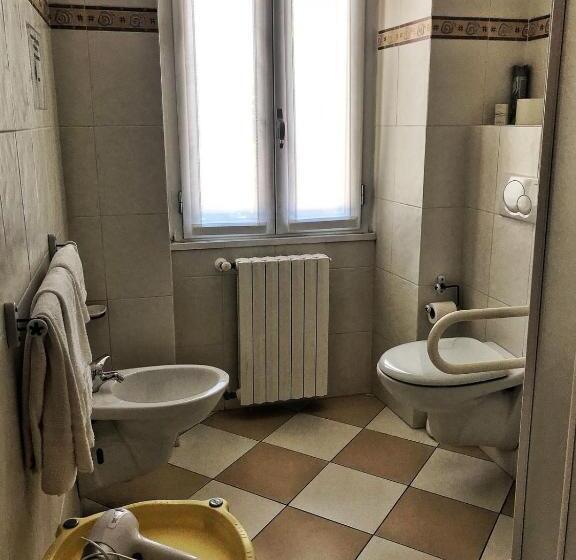 بنسيون La Stazione