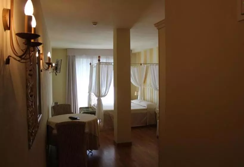 پانسیون Villa Elite Resort