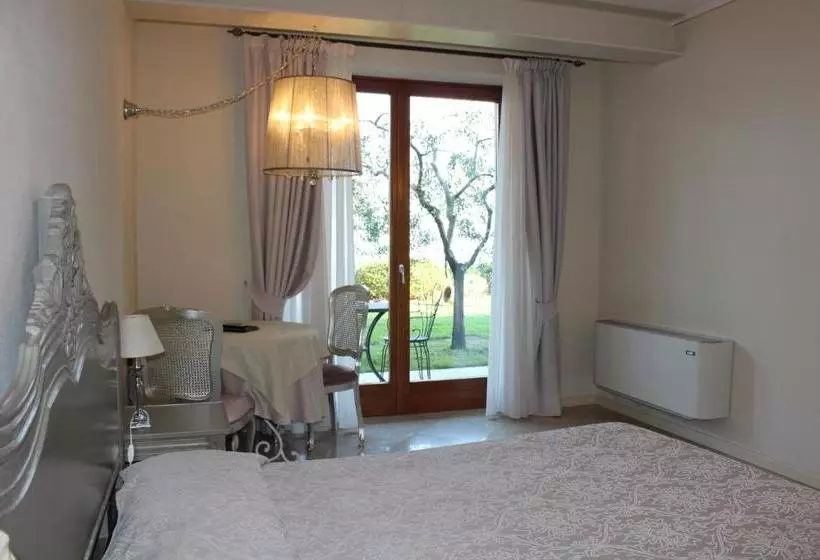 پانسیون Villa Elite Resort