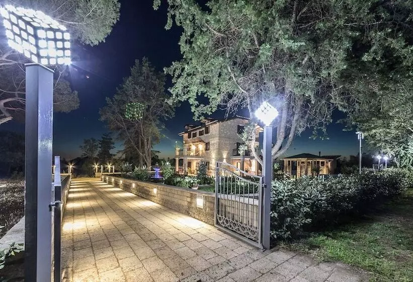 Hotelli Traldi Resort