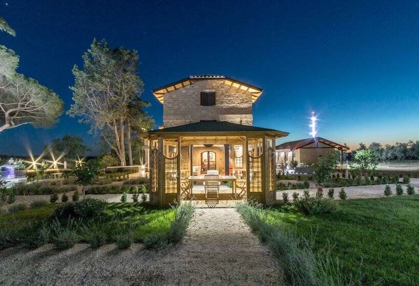 Szálloda Traldi Resort