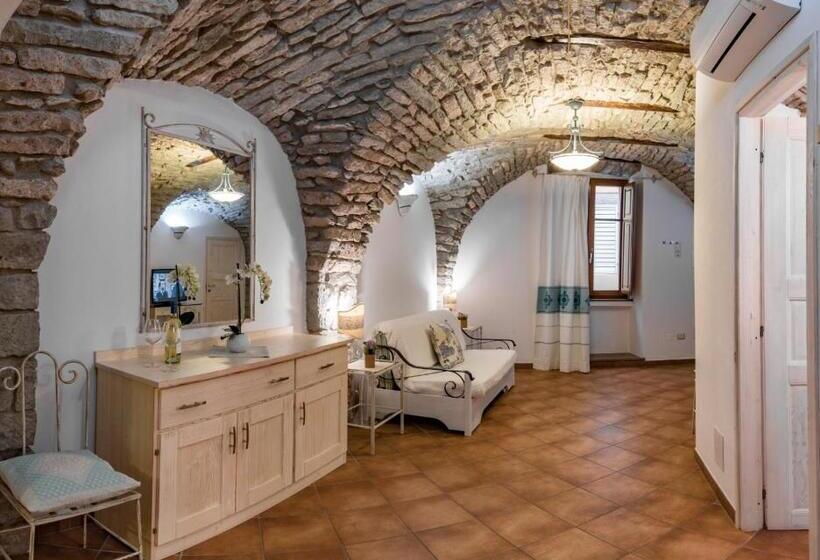 פנסיון Bosa Queen House