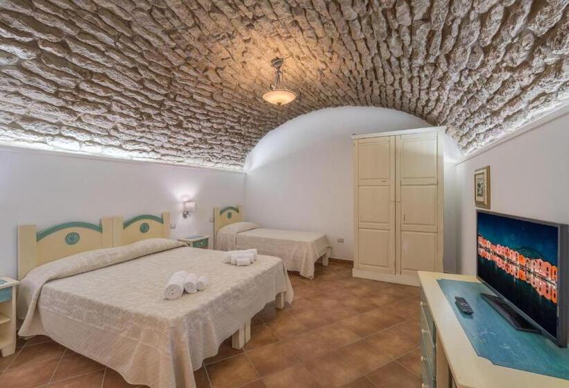 פנסיון Bosa Queen House