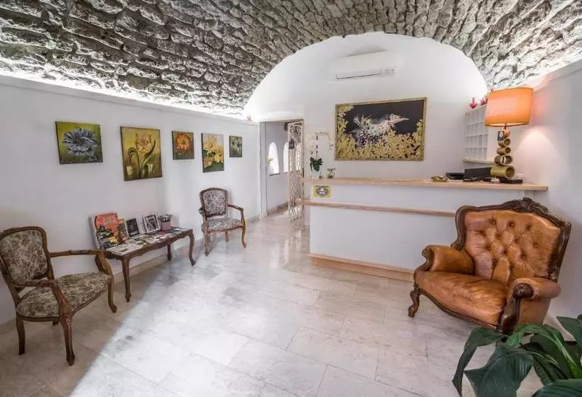 ペンション Bosa Queen House