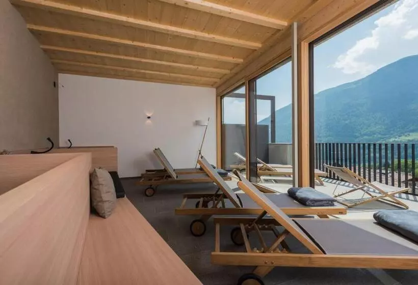 Paloria Apartments & Sport