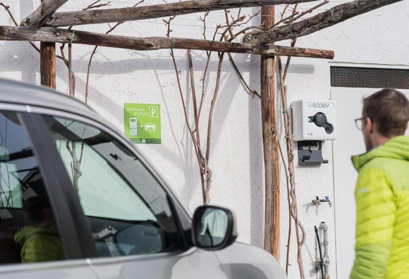 Paloria Apartments & Sport