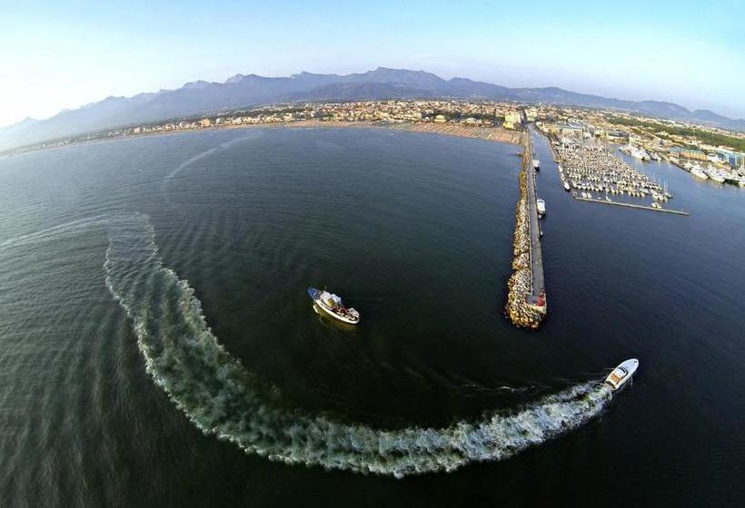 پانسیون La Bougainville Tuscan Riviera B&b