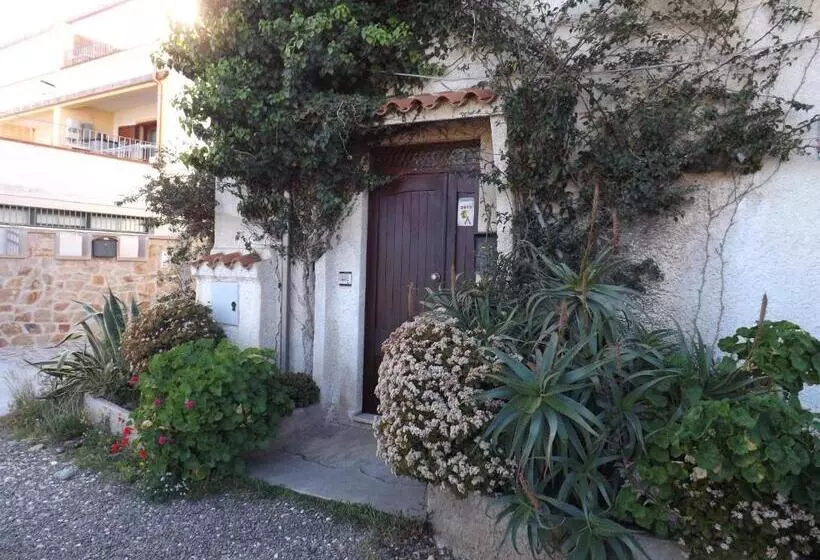 ペンション Cala Gonone Cozy House Sea View