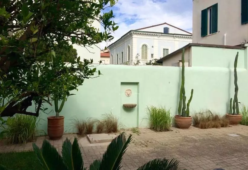 ペンション La Bougainville Tuscan Riviera B&b