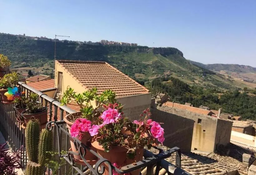 Majatalo Sicily Center Rooms  Calascibetta,enna