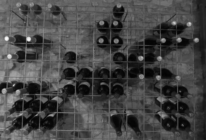 Retkeilymaja 1883 Restaurant & Rooms